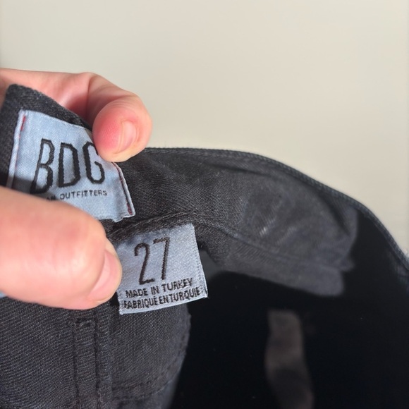 BDG Distressed High Rise Baggy Jeans - Picture 8 of 10